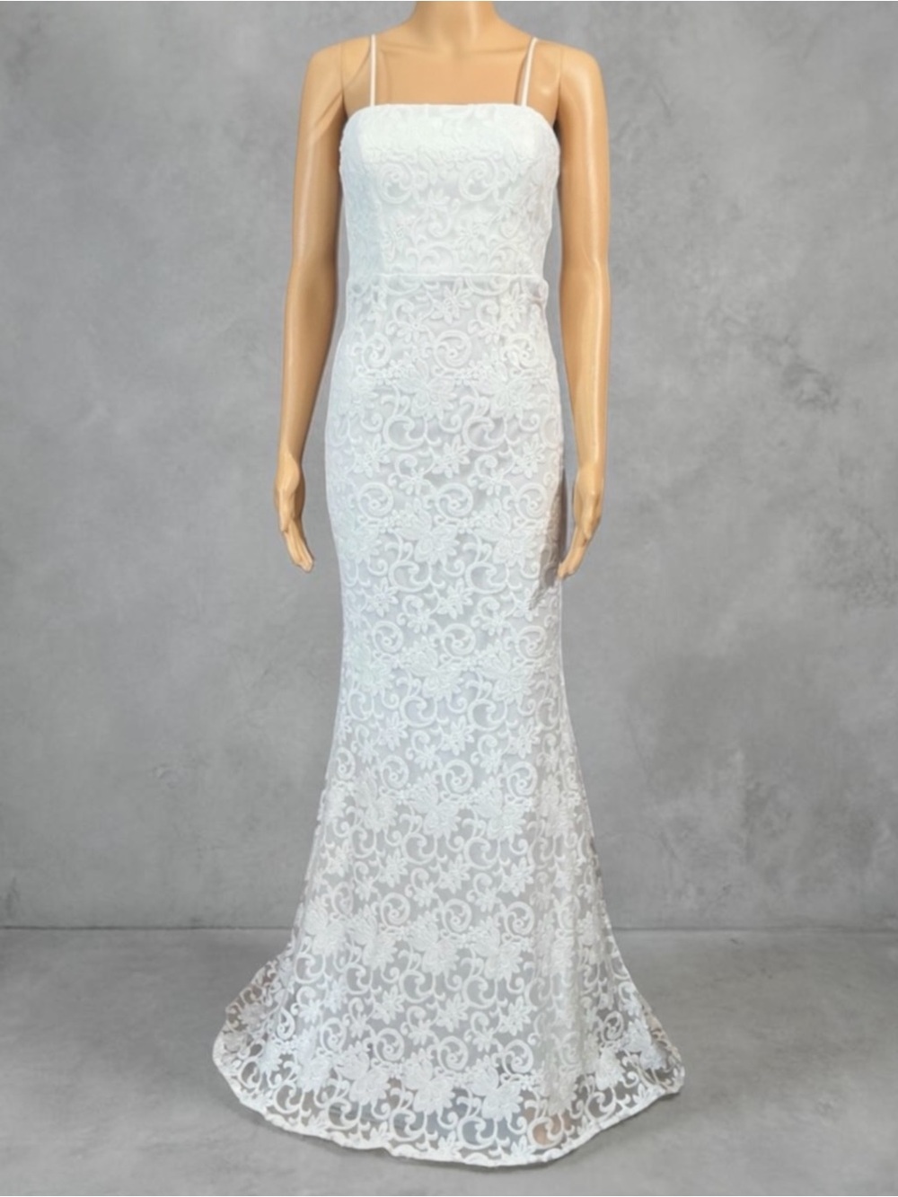 Lulu's White Lace Sleeveless Lace Wedding Dress